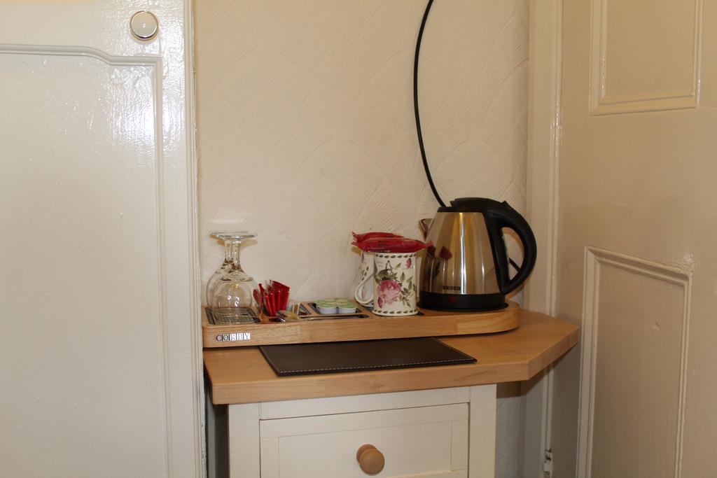 The Bay House Lake View Guest House - Adults Only Bowness-on-Windermere Habitación foto